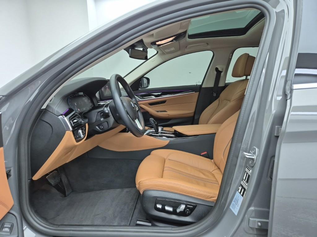 BMW 5 Series - Vista 11