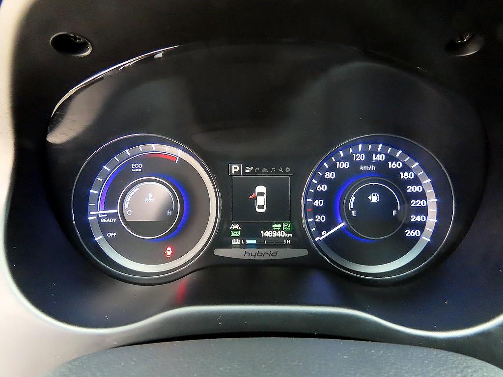 HYUNDAI Grandeur - Vista 9