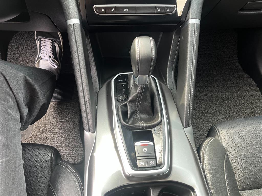 SAMSUNG QM6 - Vista 11