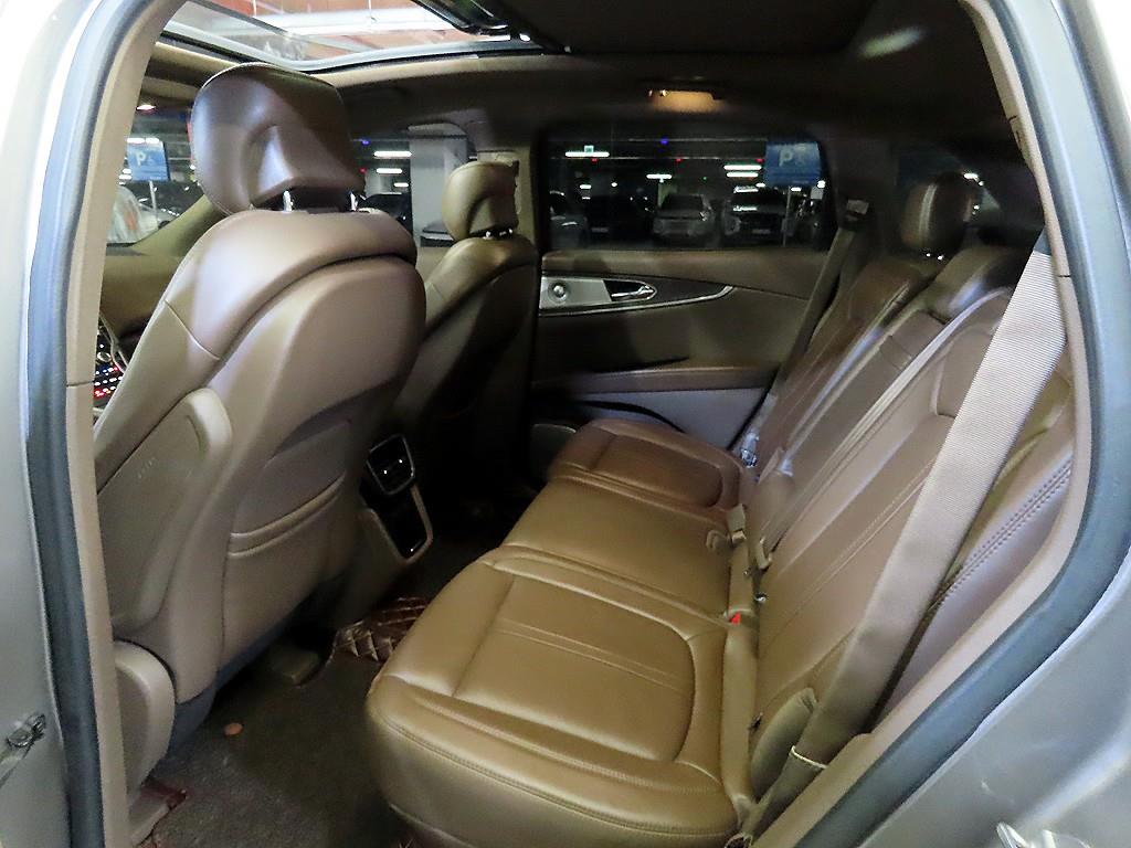 Lincoln MKX - Vista 12