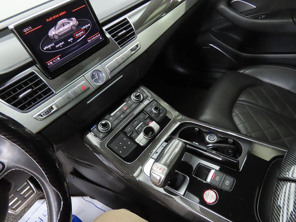 Audi S8 - Vista 10