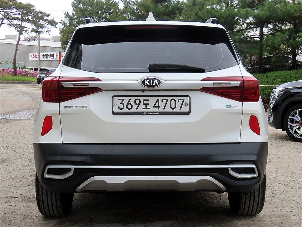 KIA Seltos - Vista 4