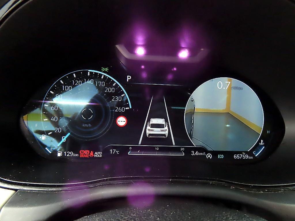 Genesis GV70 - Vista 8