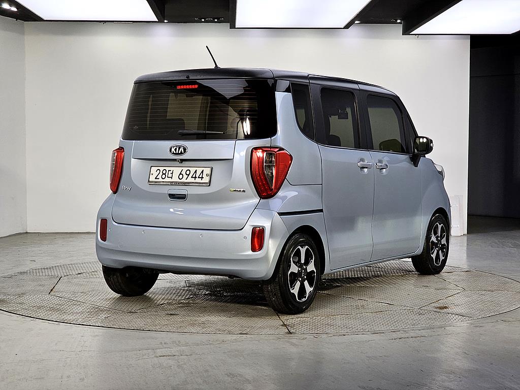 KIA Ray - Vista 4