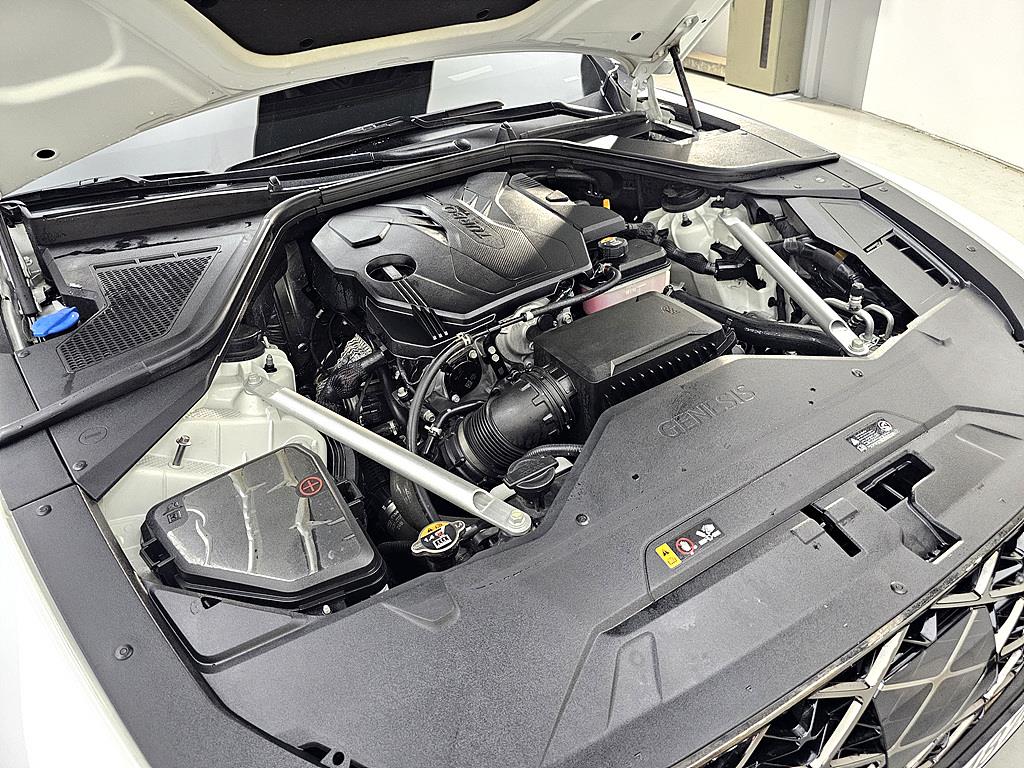 Genesis G80 - Vista 6