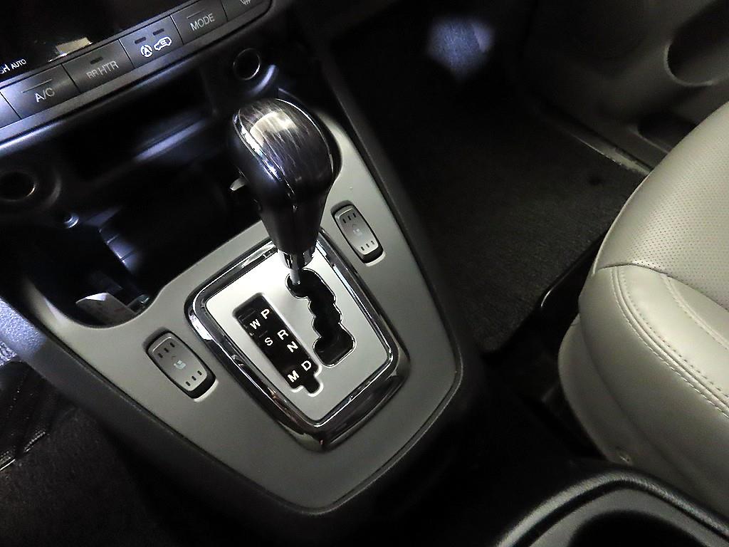 Ssangyong Korando - Vista 12