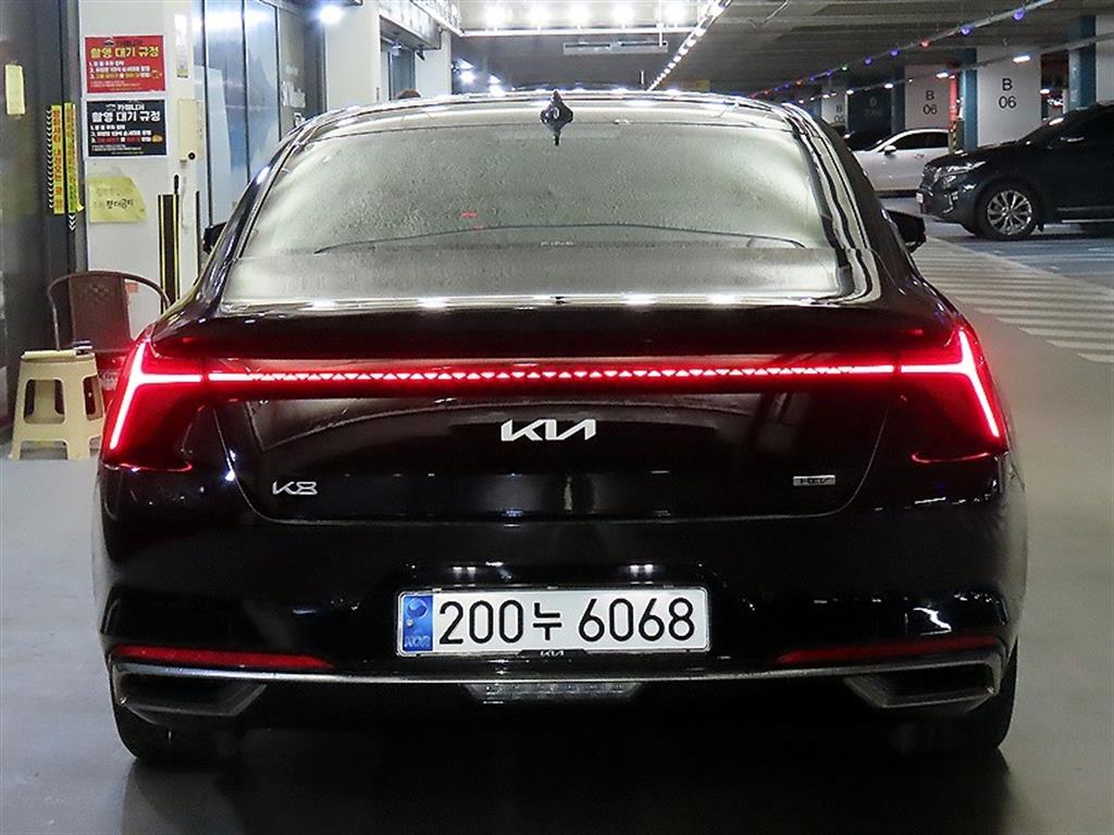 KIA K8 - Vista 5