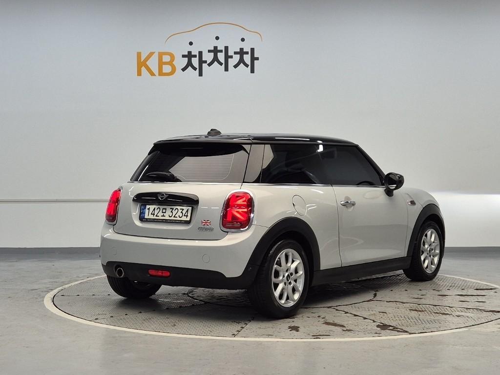 Mini Cooper - Vista 4