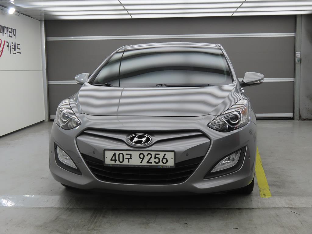HYUNDAI i30 - Vista 2