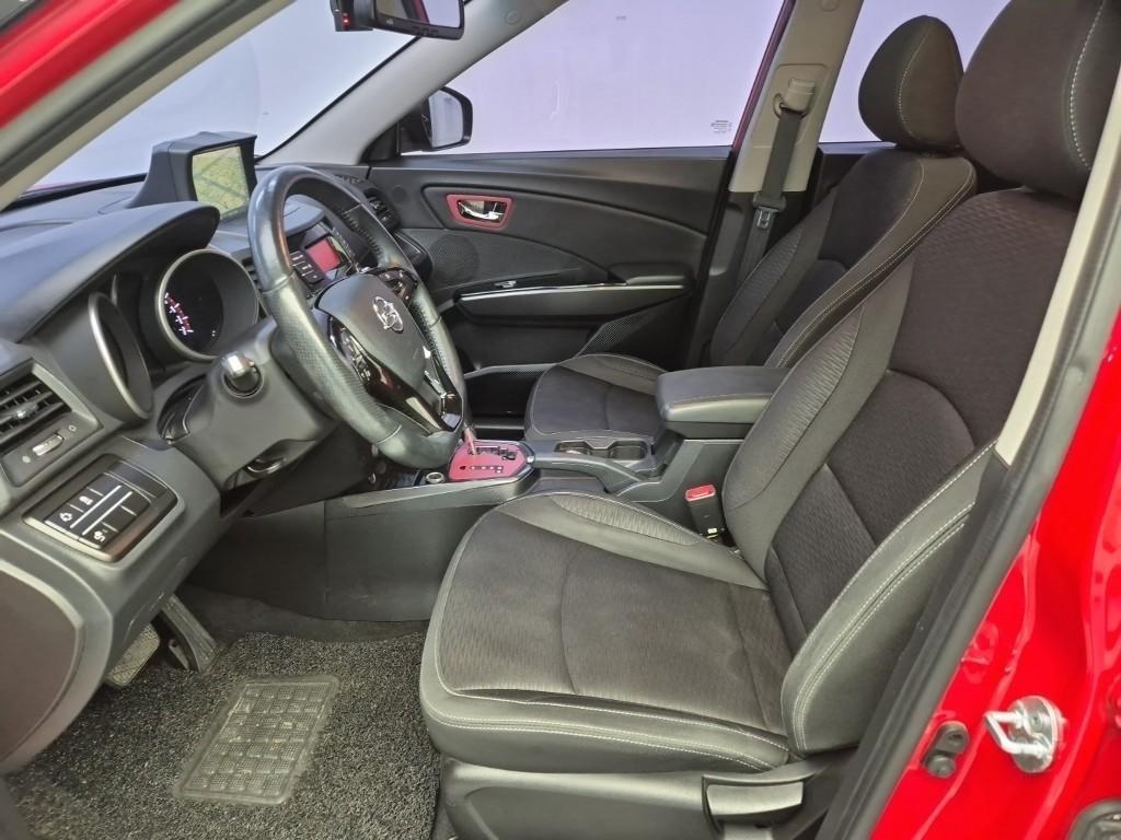 Ssangyong Tivoli - Vista 11