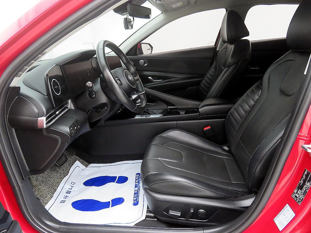HYUNDAI Avante - Vista 6