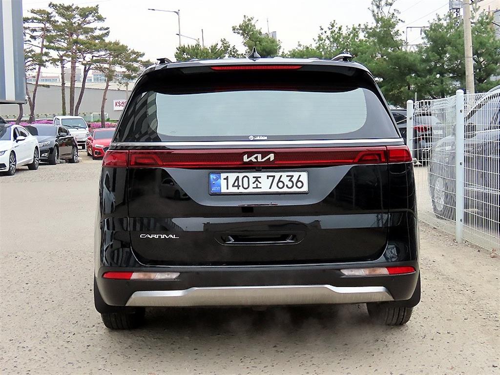 KIA Carnival - Vista 4