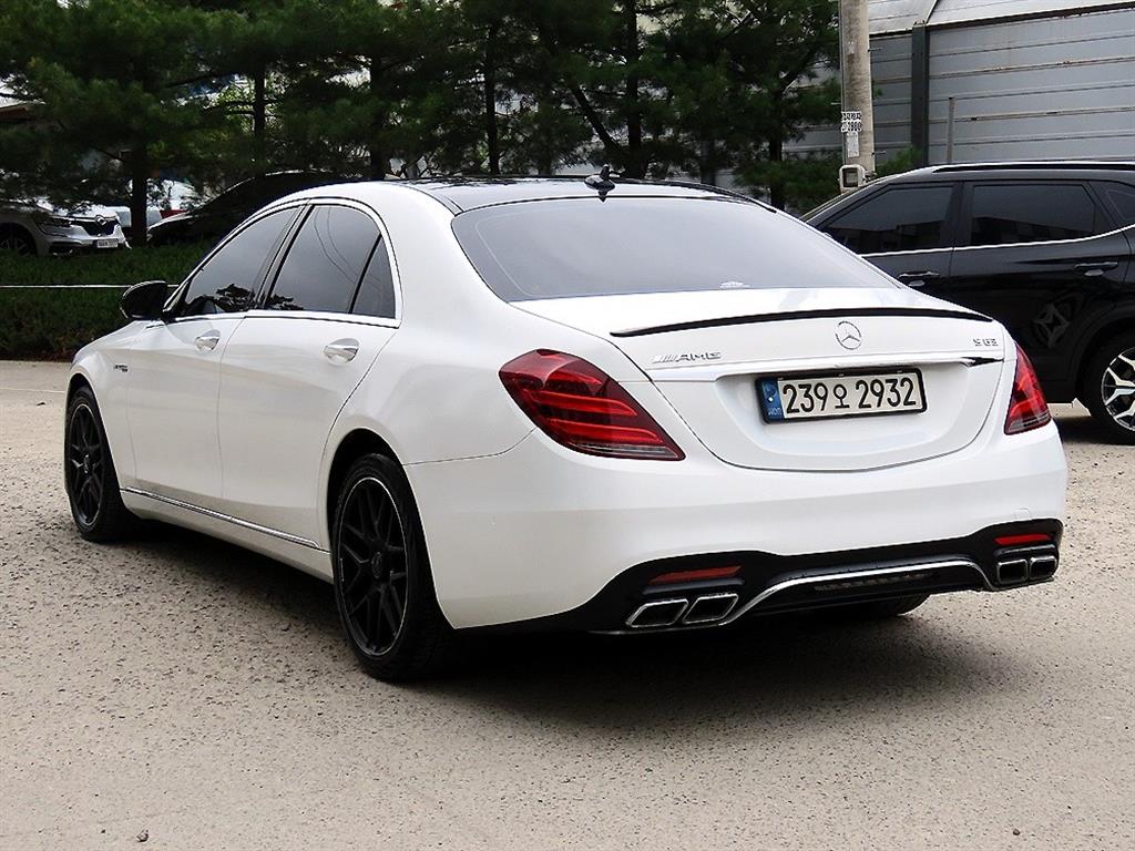 Mercedes Benz S Class - Vista 3