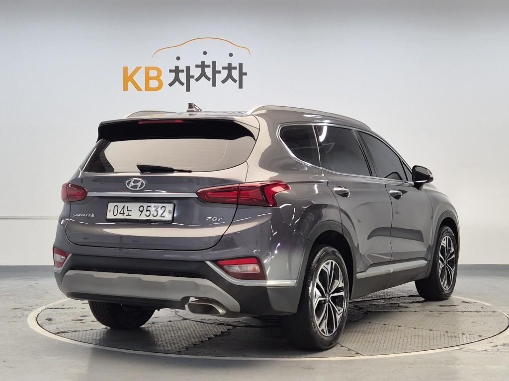 HYUNDAI Santa Fe - Vista 3