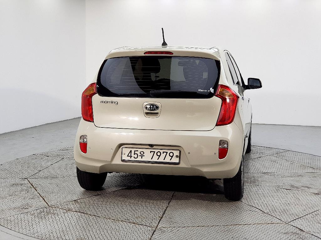 KIA Morning - Vista 3