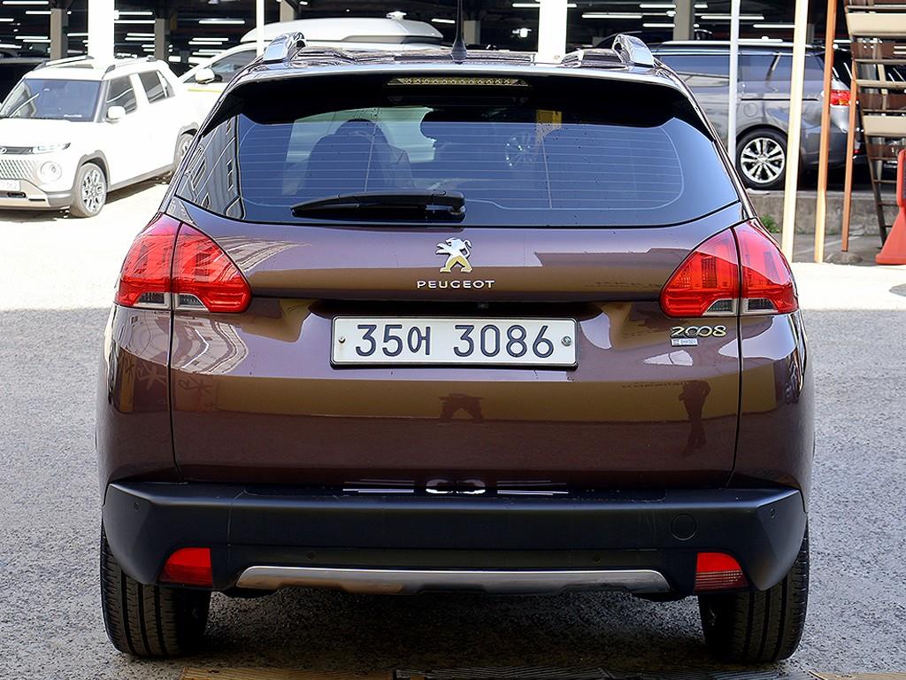 Peugeot 2008 - Vista 5
