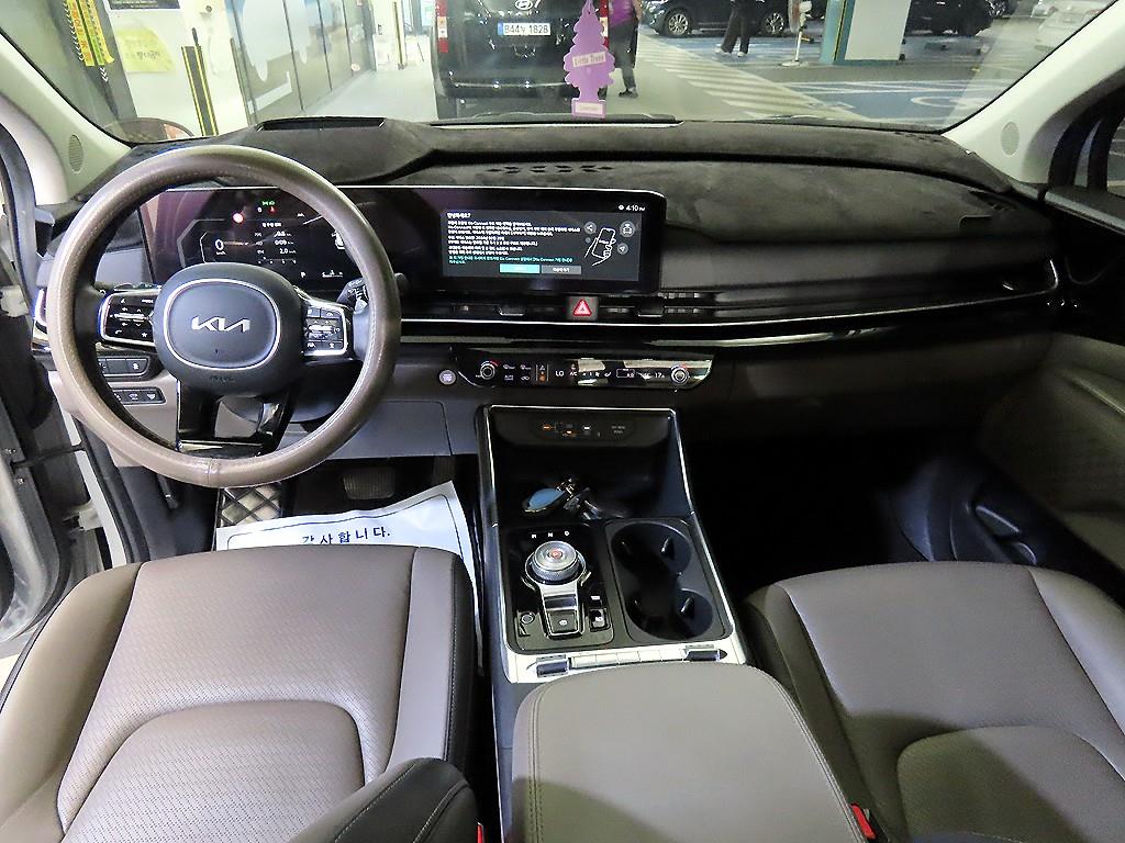 KIA Carnival - Vista 10