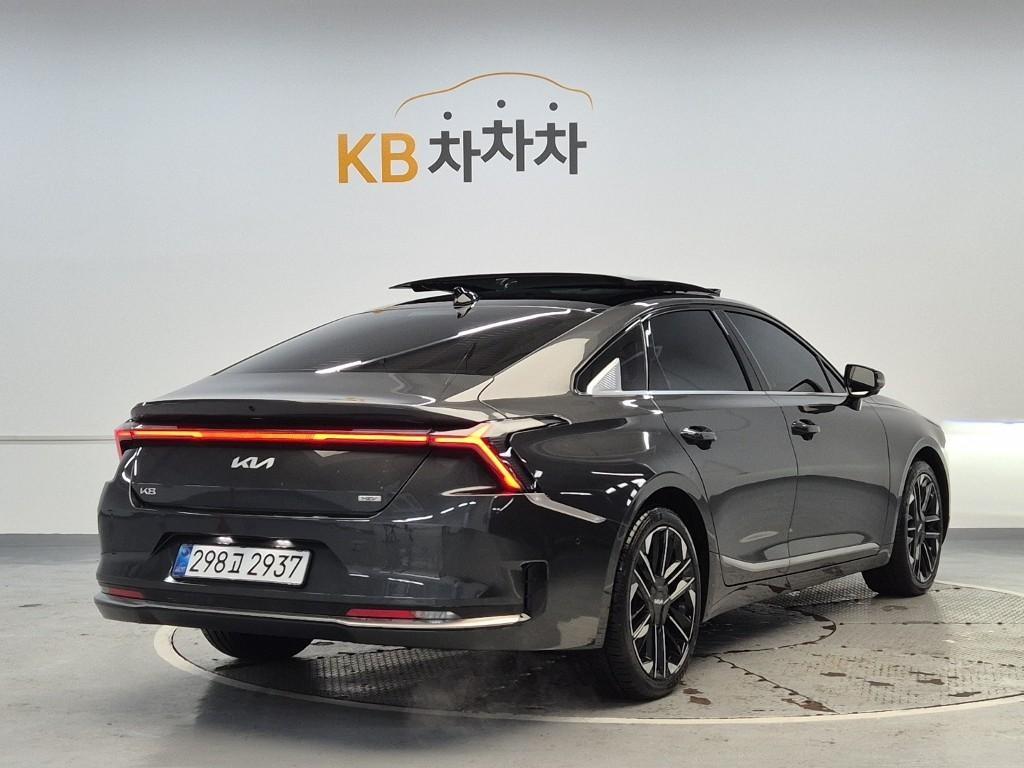 KIA K8 - Vista 3