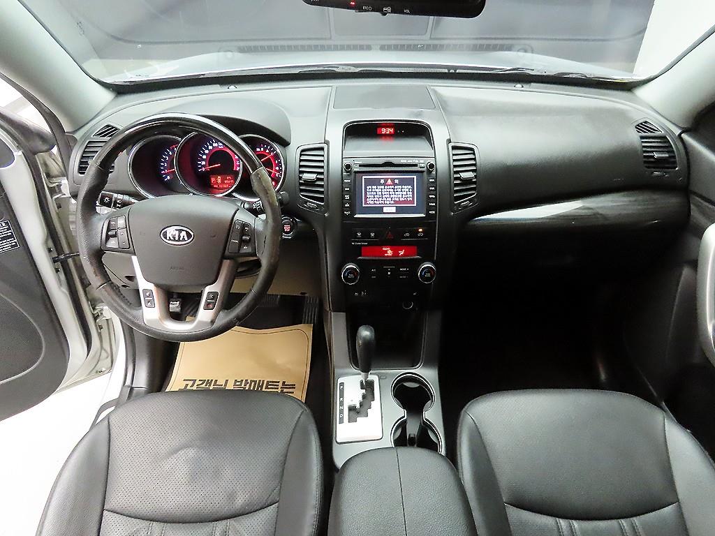 KIA Sorento - Vista 8