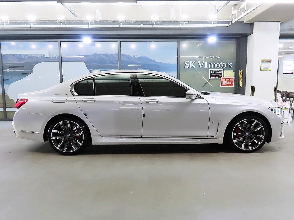 BMW 7 Series - Vista 3