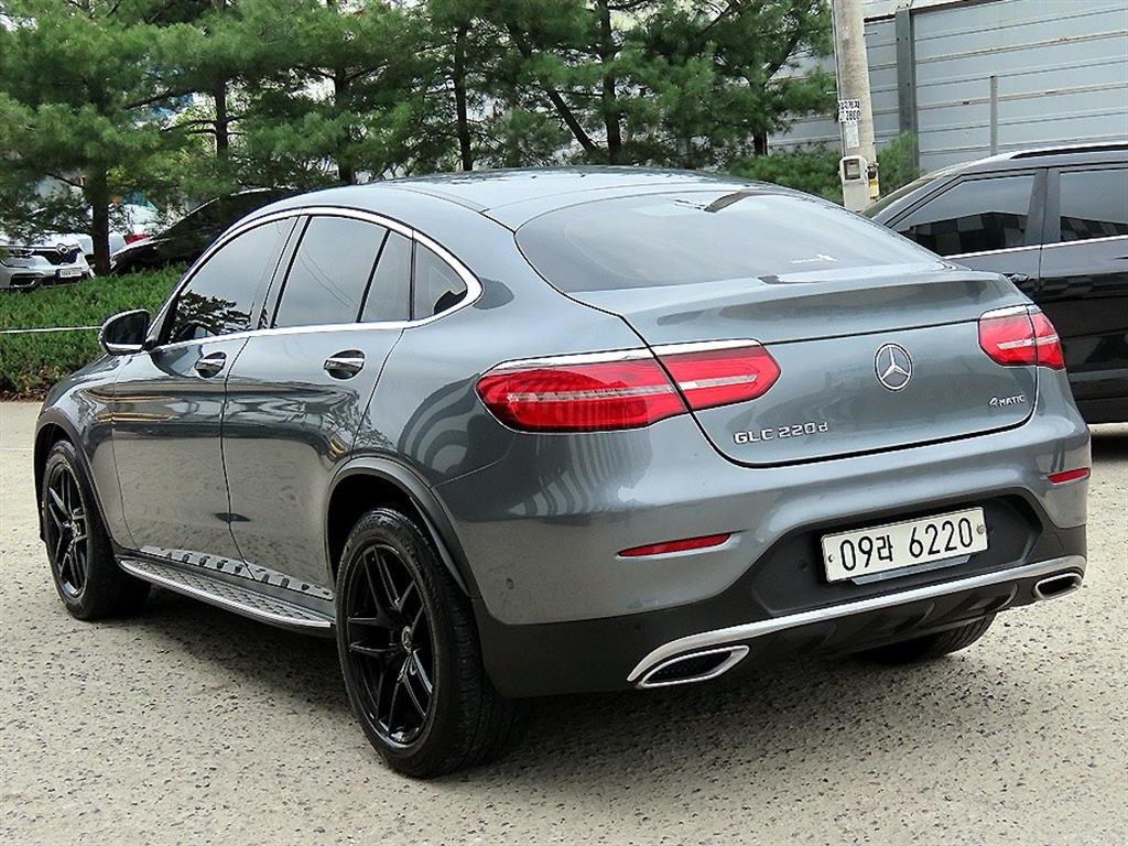 Mercedes Benz GLC Class - Vista 3