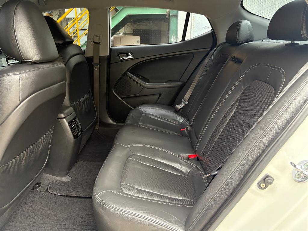 KIA K5 - Vista 11