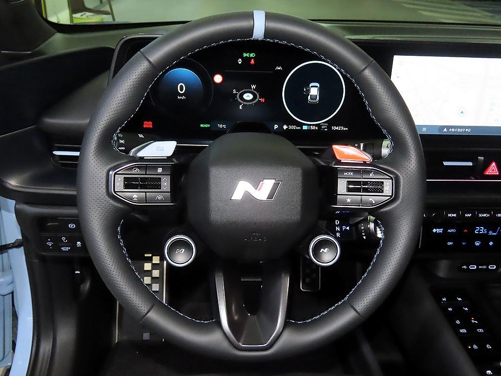 HYUNDAI Ioniq 6 - Vista 8