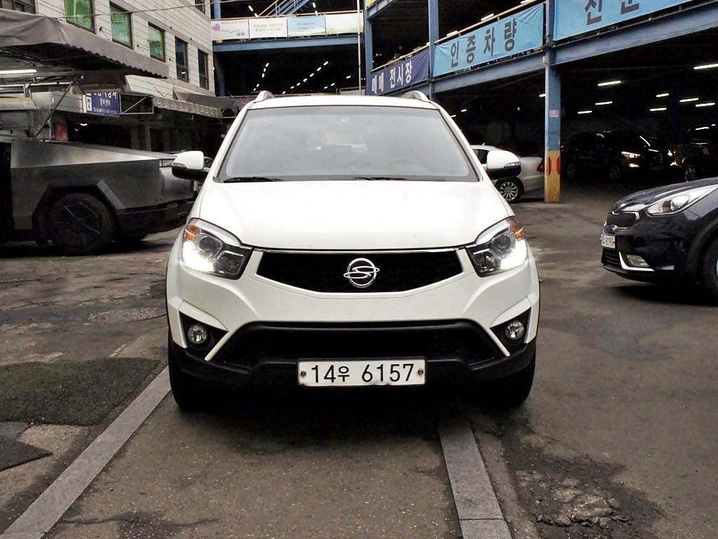 Ssangyong Korando 2015 Blanco - Importación desde Corea - HF Imports Iquique - Foto 1