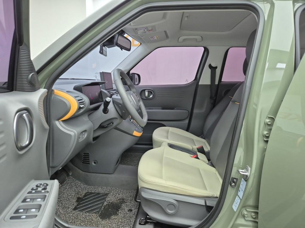 HYUNDAI Casper - Vista 11