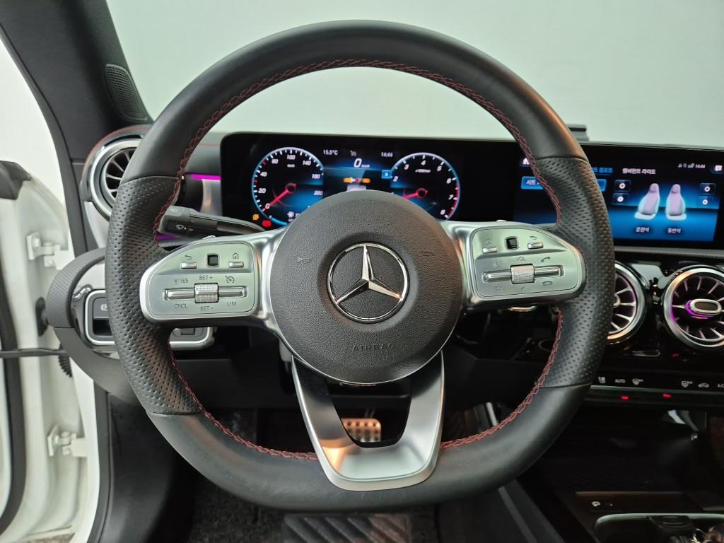 Mercedes Benz CLA Class - Vista 9