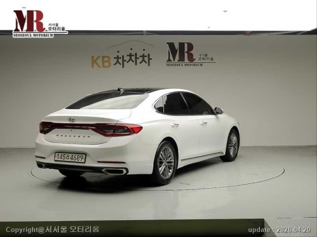 HYUNDAI Grandeur - Vista 3