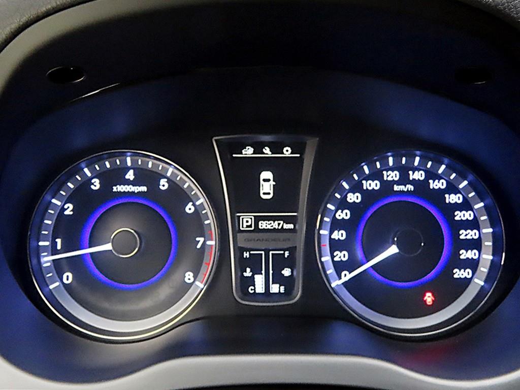 HYUNDAI Grandeur - Vista 8
