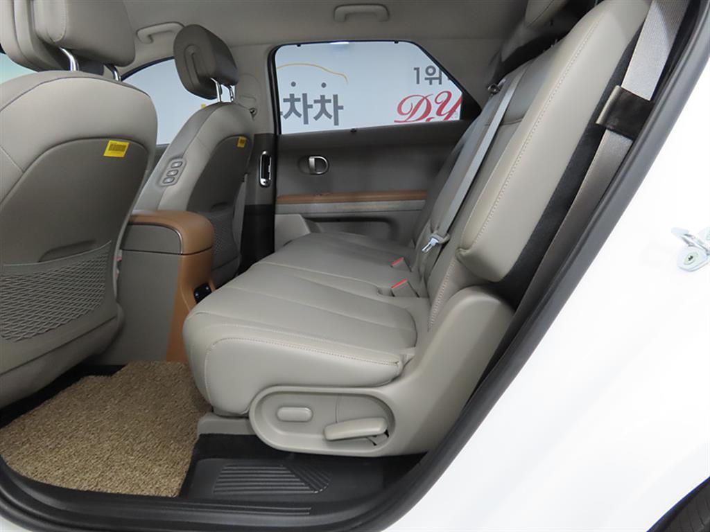 HYUNDAI Ioniq 5 - Vista 6