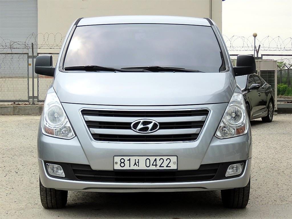 HYUNDAI Starex 2018 Plateado - Importación desde Corea - HF Imports Iquique - Foto 1