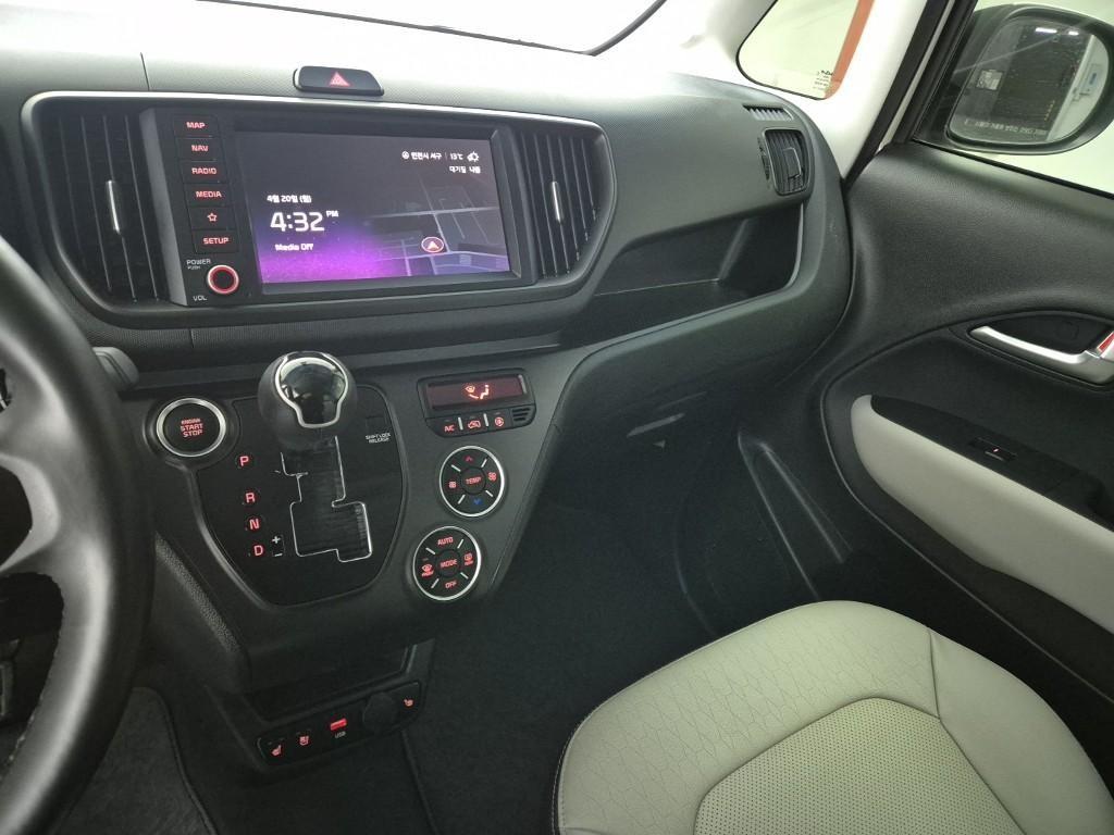 KIA Ray - Vista 10