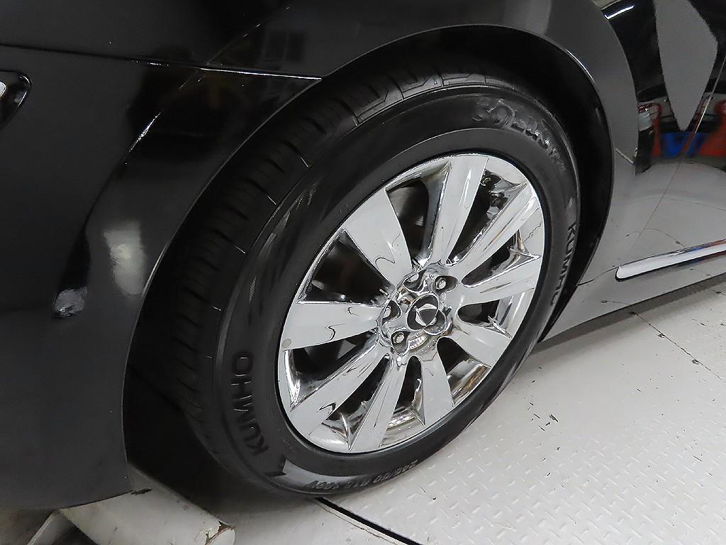 HYUNDAI Equus - Vista 9