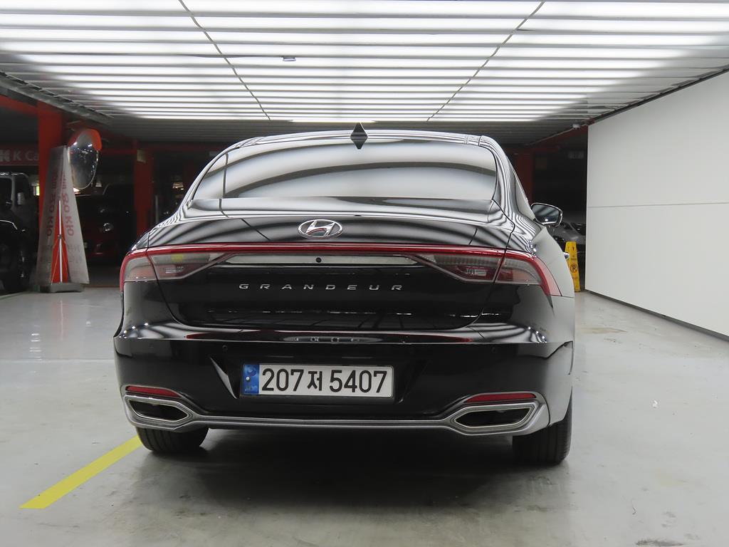 HYUNDAI Grandeur - Vista 3