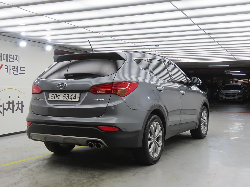 HYUNDAI Santa Fe - Vista 4