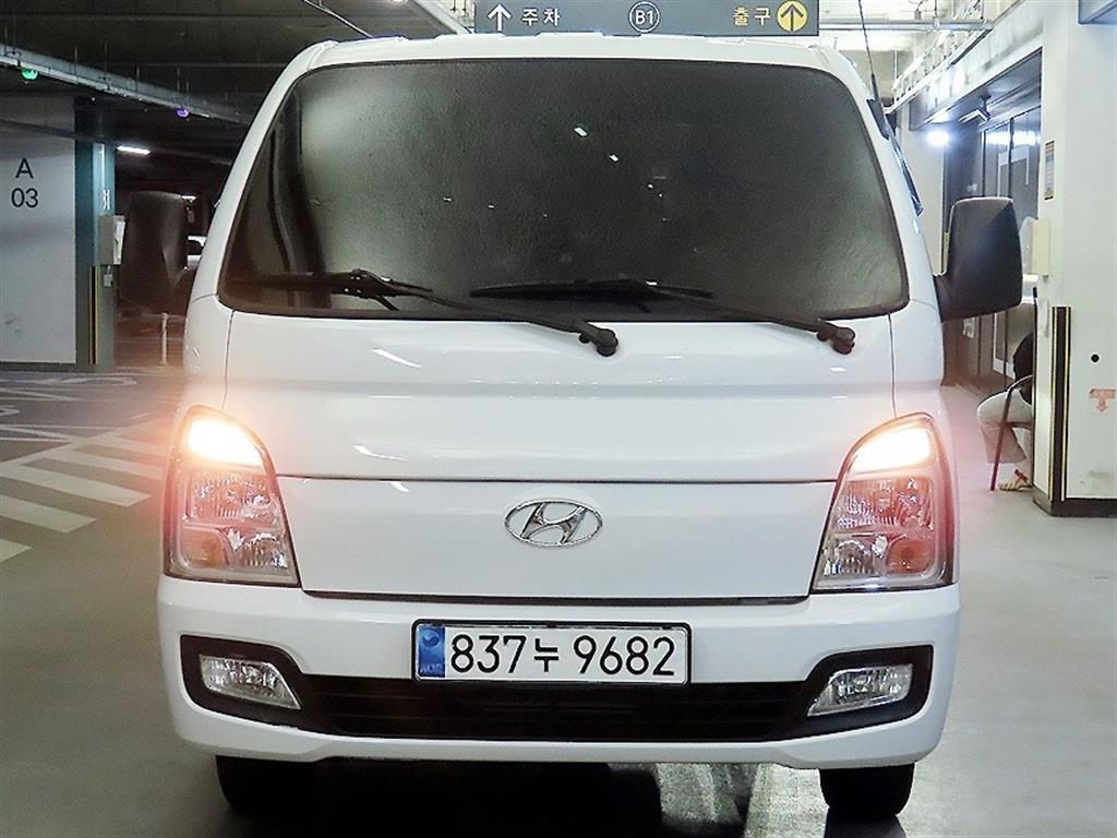Small Truck Cargo (small) - Vista 2