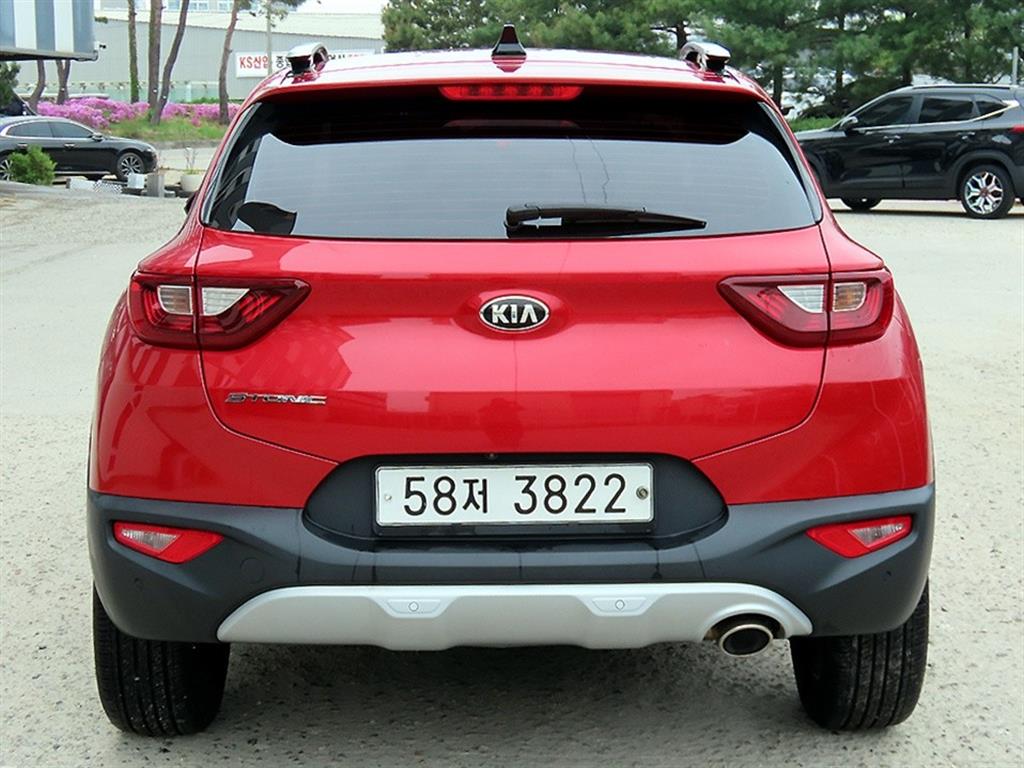 KIA Stonic - Vista 4
