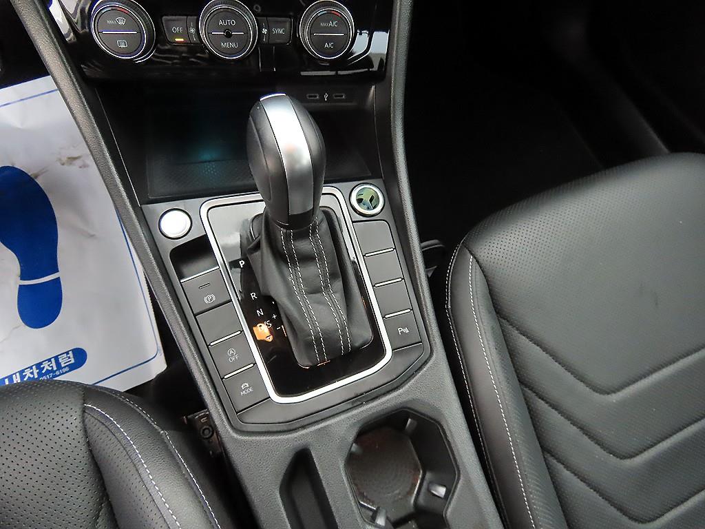 Volkswagen Jetta - Vista 10