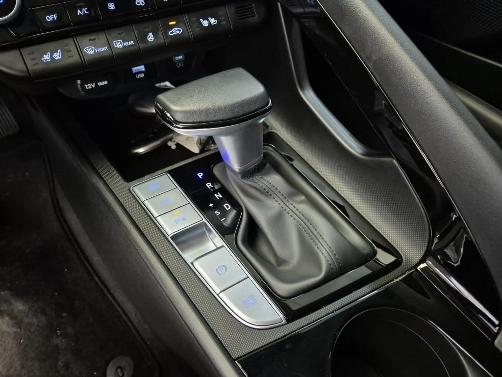 HYUNDAI Avante - Vista 8