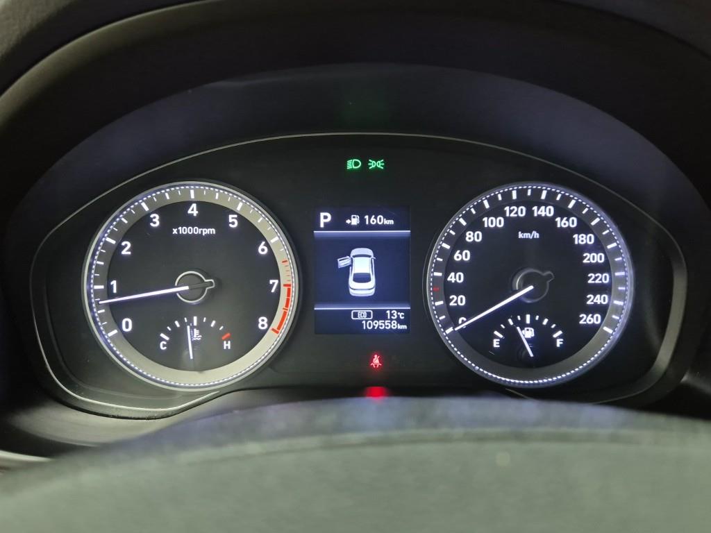 HYUNDAI Grandeur - Vista 7
