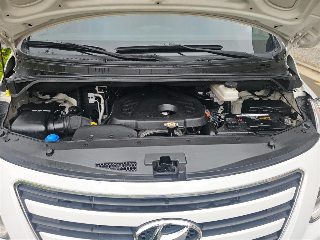 HYUNDAI Starex 2017 Blanco - Importación desde Corea - HF Imports Iquique - Foto 16
