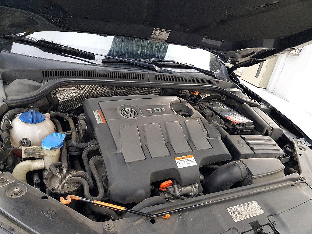 Volkswagen Jetta - Vista 6