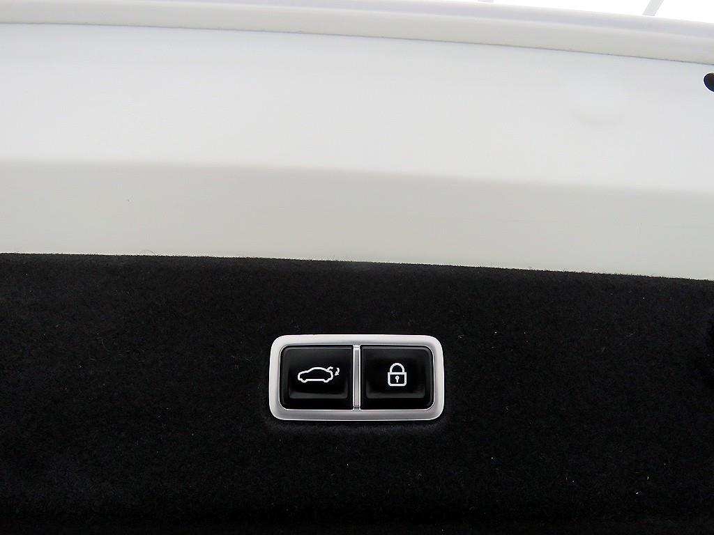 HYUNDAI Ioniq 6 - Vista 5