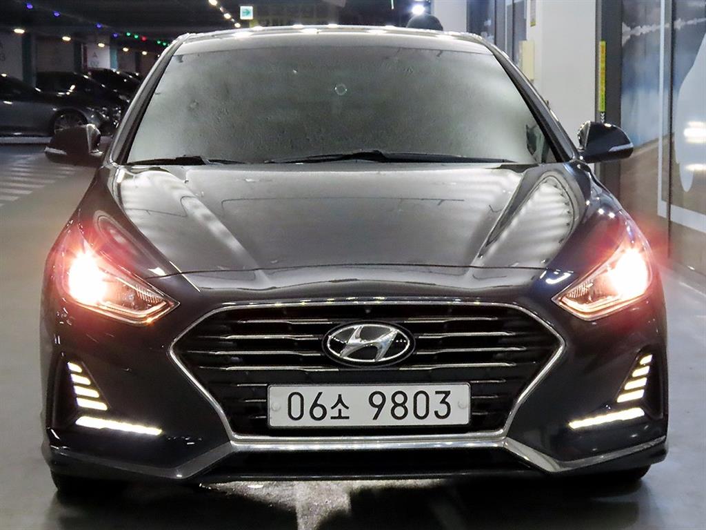 HYUNDAI Sonata - Vista 2