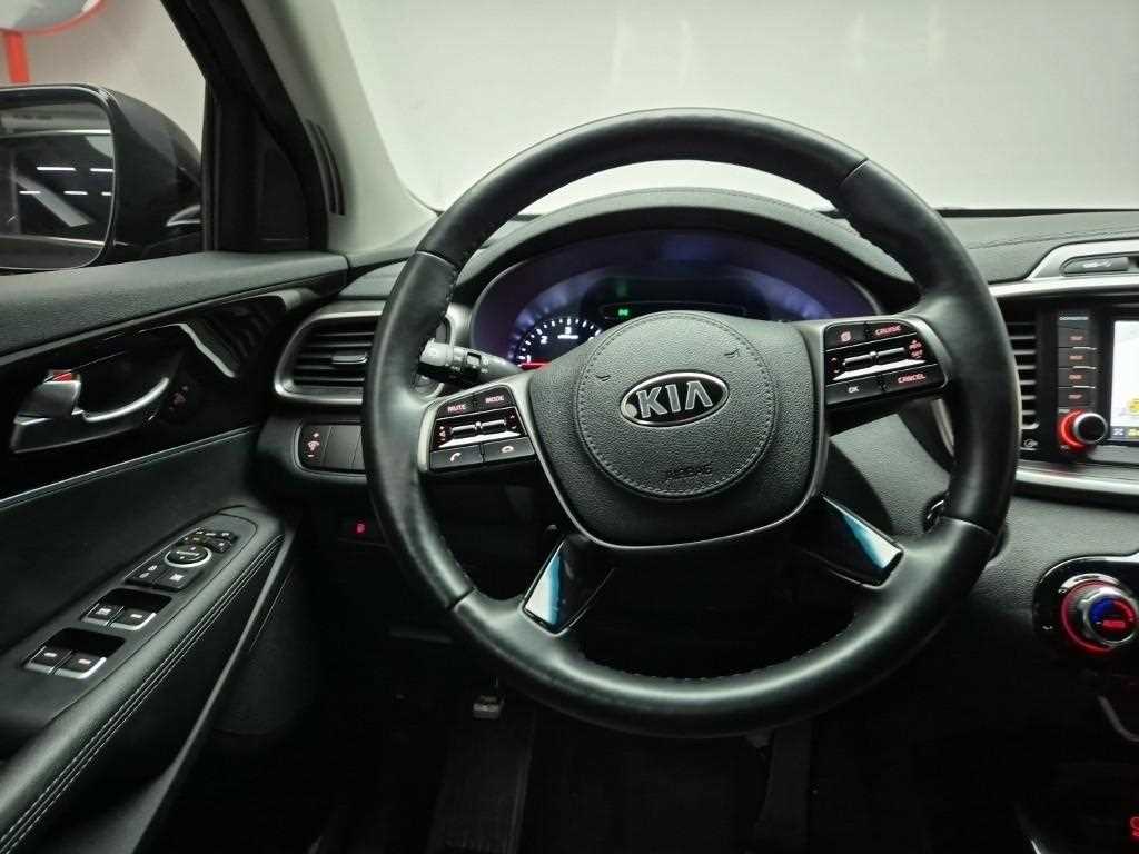 KIA Sorento - Vista 8