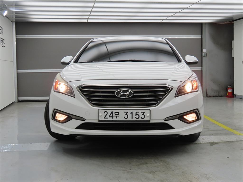 HYUNDAI Sonata - Vista 2