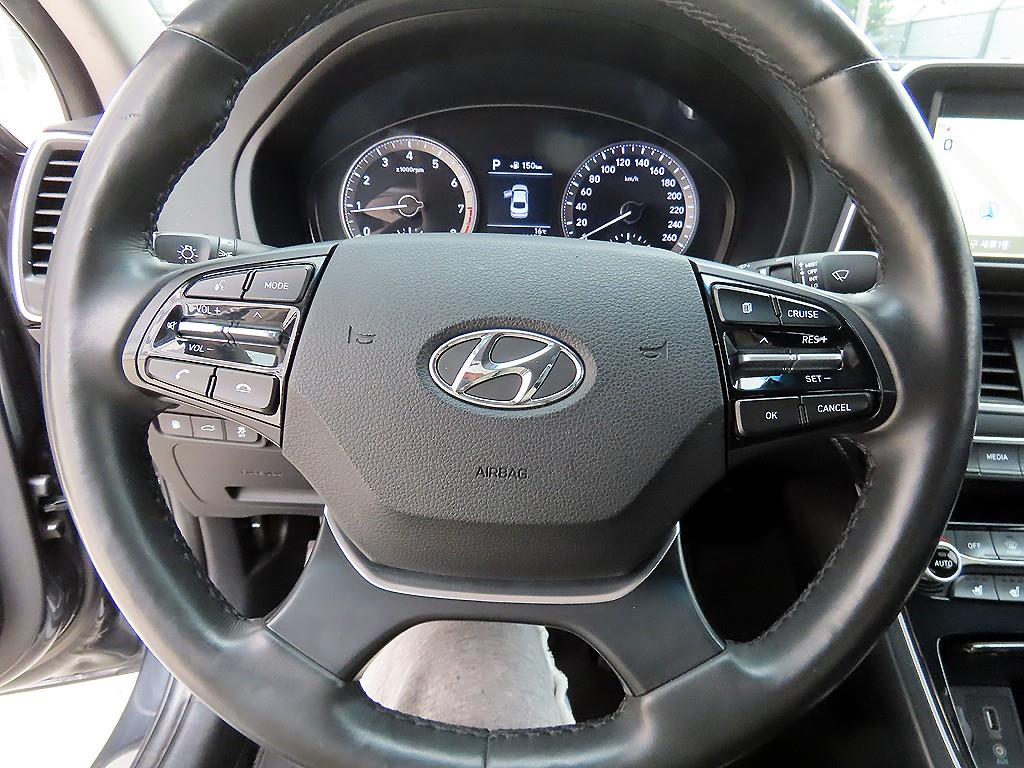 HYUNDAI Grandeur - Vista 8